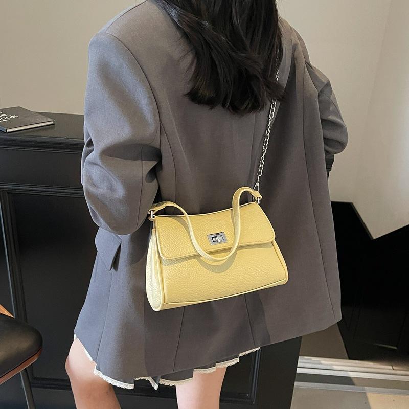 Fashion underarm bag women's 2025 new versatile commuter shoulder bag premium small square bag chain messenger bag