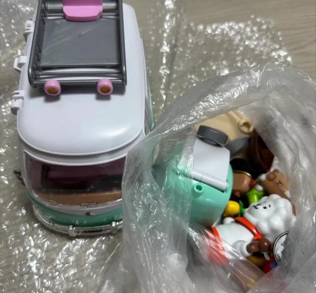 (Bulk) BT21 Figure Camper Used