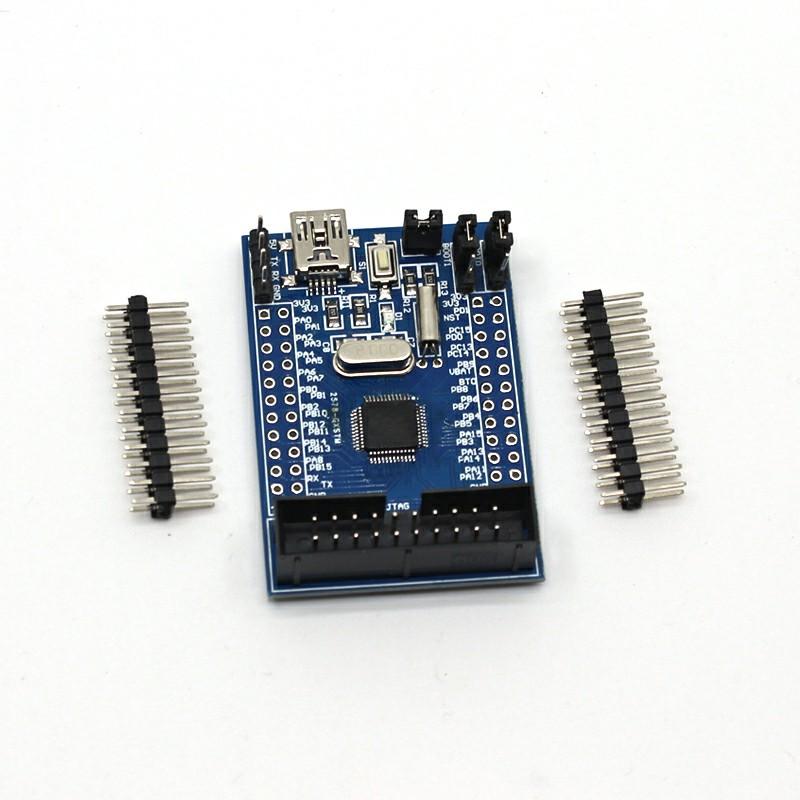 

STM32F103C8T6 Development Board STM32 Core Board Development Board 10*10*2 білий
