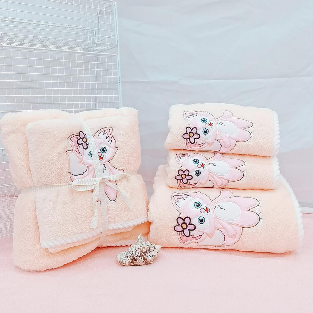 The new coral fleece children's bath towel is soft and absorbent, and the hair can be worn. Lingna Belle towel two-piece set