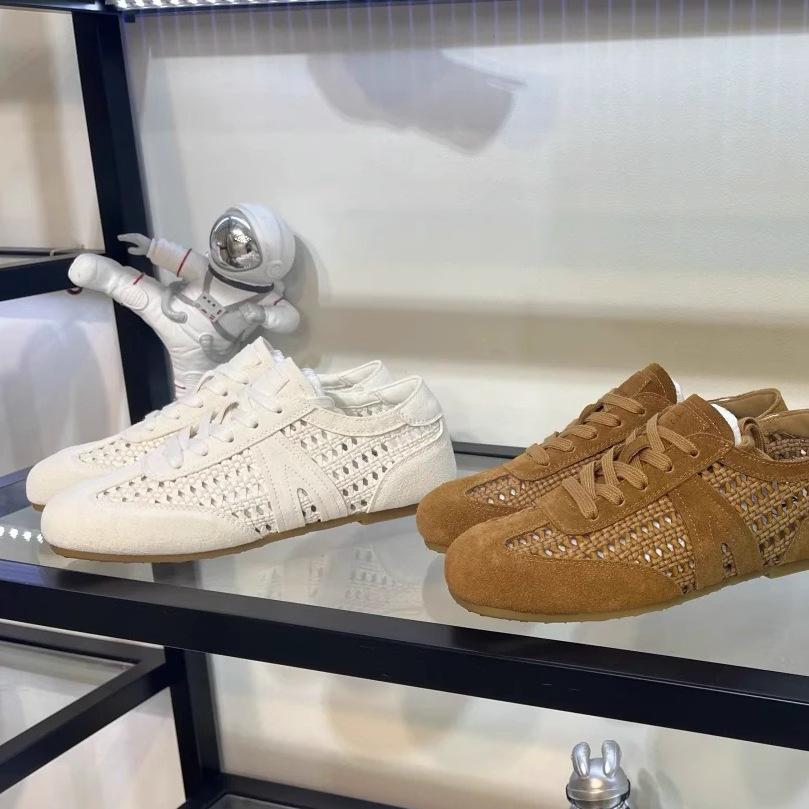 Dexun shoes women's summer retro woven hollow breathable mesh shoes 2025 new sandals soft sole versatile casual shoes