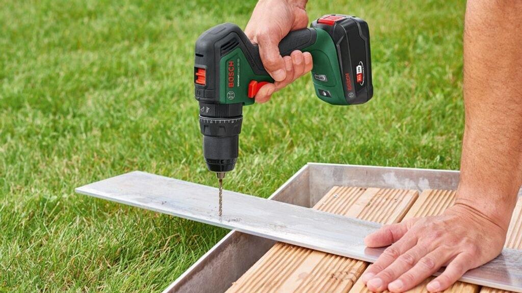 Ударный шуруповёрт Bosch UniversalImpact 18V-6006039D7101