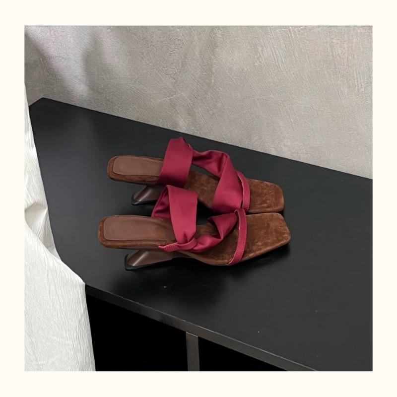 Summer New Fashion Versatile Niche Design Sense Retro Wedge Sandals Square Head Open-toed High-heeled Cool Slippers
