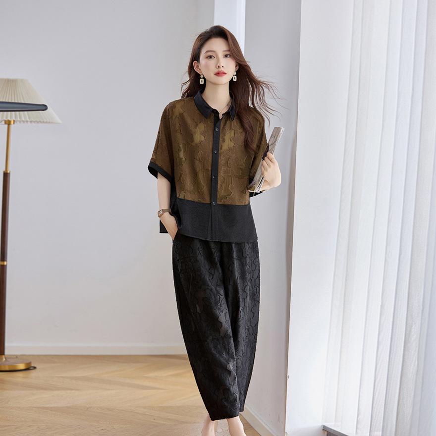 Light luxury, wide and too temperament set, women's  clothing color matching short-sleeved top, radish wide-leg pants two-piece set
