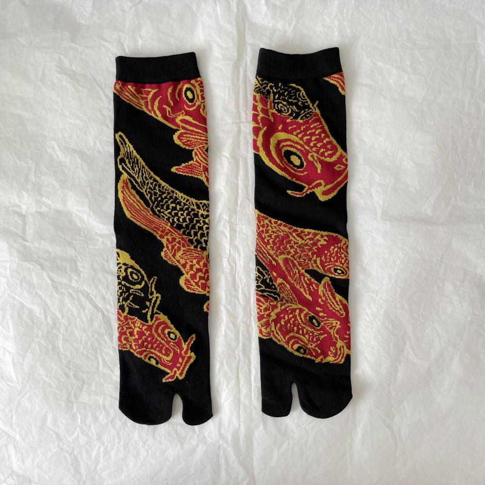 Trendy Japanese Multi-Color Jacquard Floral Tabi Socks - Cute Split-Toe Mid-Calf Design