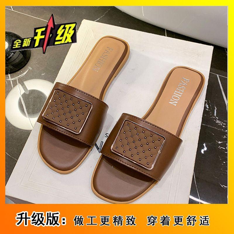 Korean Version of Square Head Flat Bottom Slippers Outer Wear 2025 Summer New One-character Casual and Comfortable Skirt Explosion Dopamine
