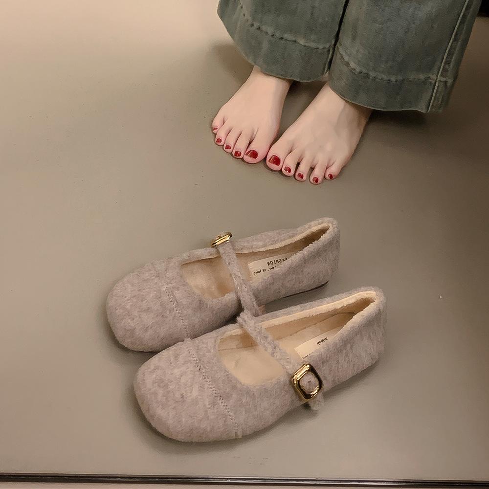 

Французский маленький ароматный ветер пушистые туфли женская верхняя одежда 2025 новый осень и зима ретро квадратный носок мягкая подошва бархат Мэри Джейн хлопковые туфли 40 абрикосовый