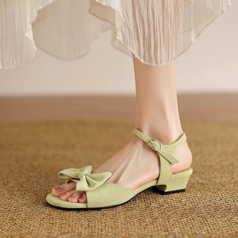 

Summer sandals women s new Korean version flat-soled sandals women s rubber soft-soled large and small size women s shoes back empty solid color bow 39