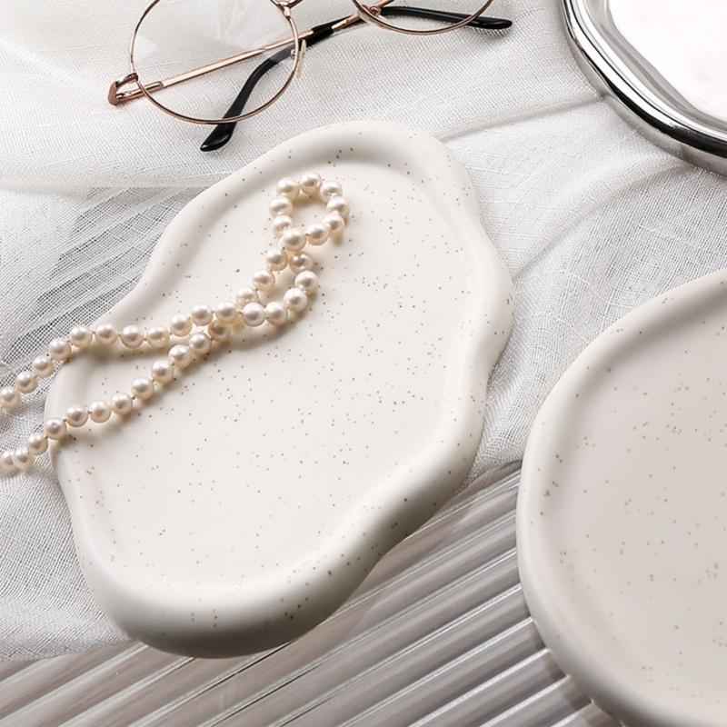 Jewelry Plate Ceramic Glossy Appearance Simple Modern Stylish Storage Tray For Home Gift White Oval