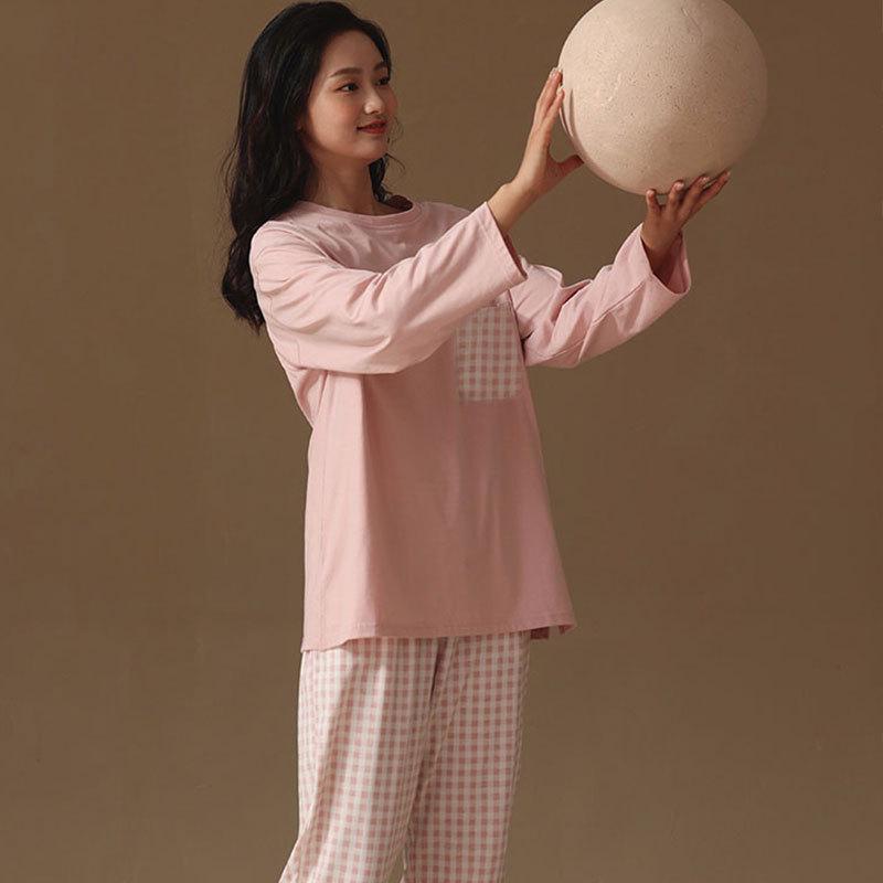 Women's Contrast Plaid Pajamas: Long Sleeve, Round Neck, Casual Loose Pants, Perfect for Spring and Autumn, Suitable for Home or Outdoor Wear.