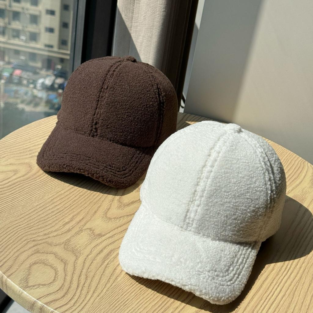 Korean-style simple and versatile wide-brimmed lamb wool baseball cap for women, new winter warm large-head circumference duckbill hat for men