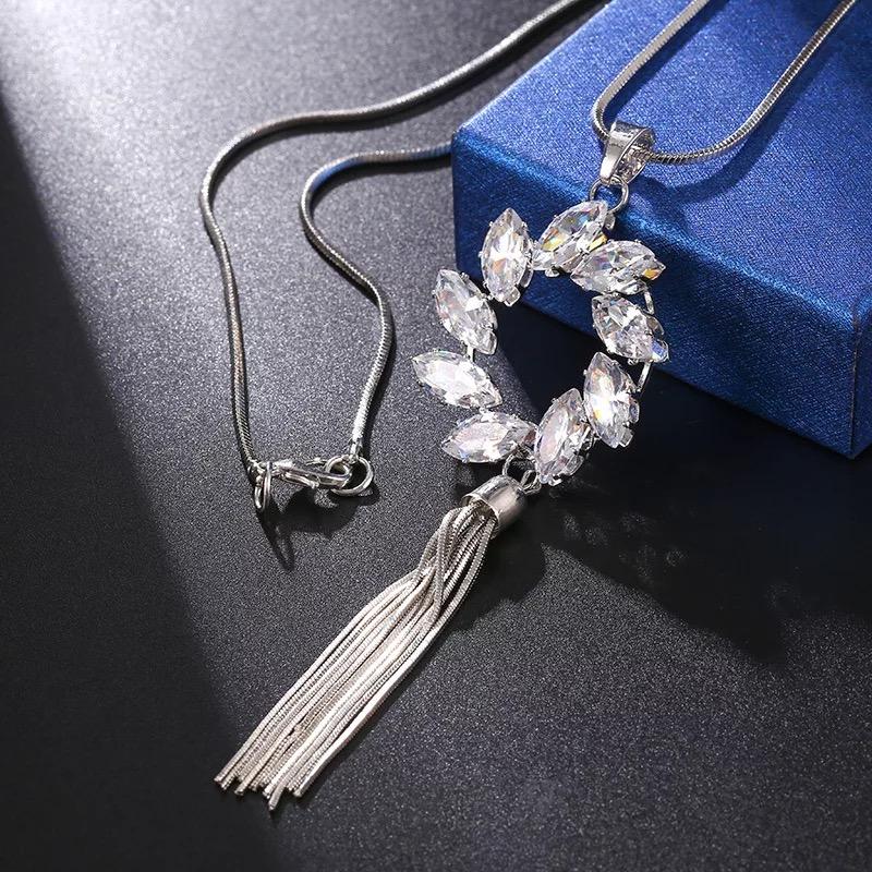 Geometric Crystal Long Sweater Chain Necklace for Women Metal Chain Necklace Fashion Jewelry Gift