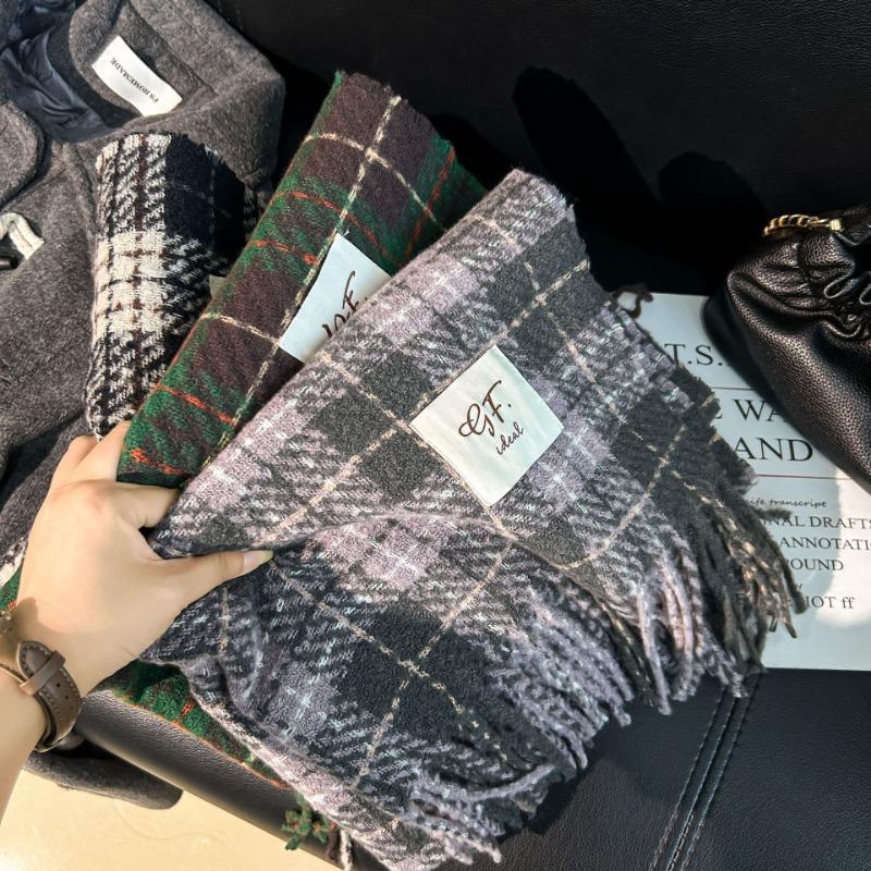 Autumn and winter new Maillard imitation cashmere plaid scarf women's winter senior sense versatile shawl thickened warm scarf