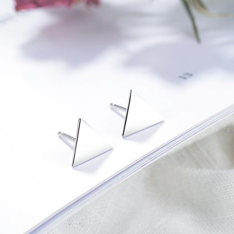 

Серьги-гвоздики из стерлингового серебра 925 пробы, треугольные серьги-гвоздики, простые и компактные, персональные серьги для пар в корейском стиле, ювелирные изделия