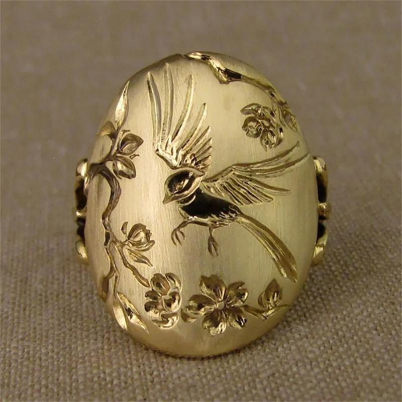 French Retro Gold Color Ring for Women Fashion Swallow Flower Pattern Ring New Party Jewelry Gift Popular Accessories