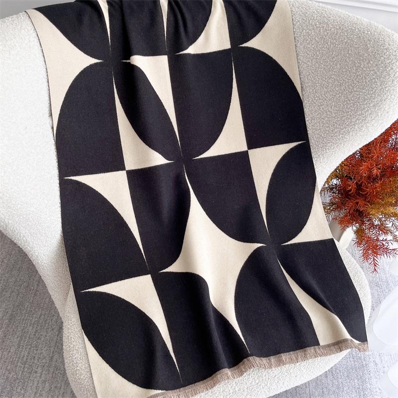 Luxuriöser Kaschmir Damen Blumenschal Winter Warmer Schal und Wickeltuch Bandana Pashmina Damen Foulard Quadratische Dicke Decke Poncho