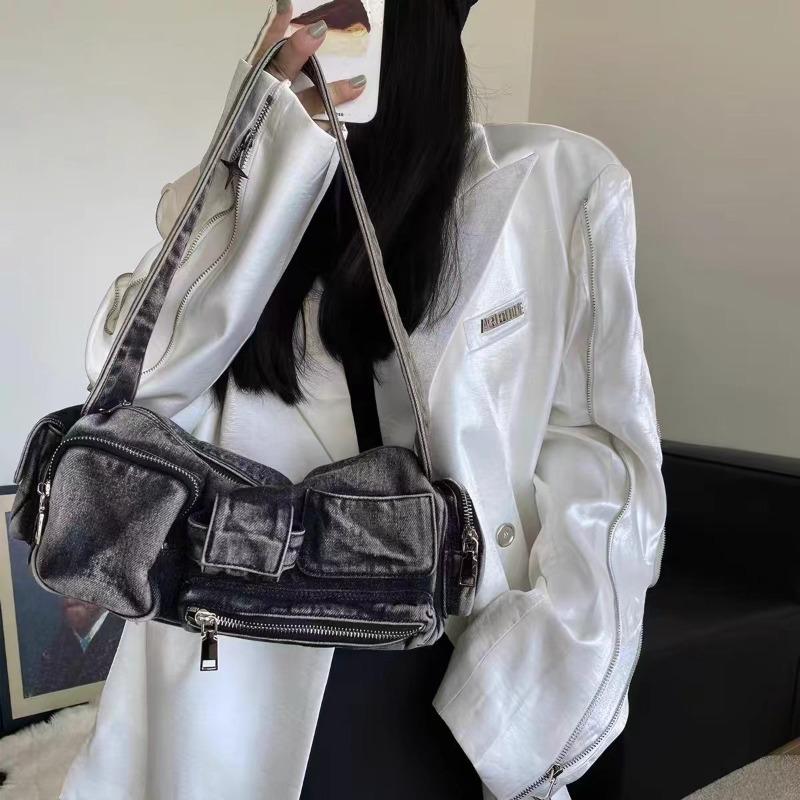 

New niche locomotive style multi-pocket armpit bag female hottie new retro handbag denim shoulder bag чёрный