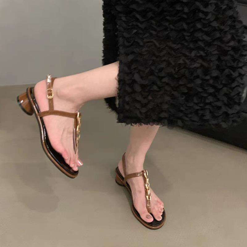 Fashion Fashion Block Heel Clip Toe One Buckle Strap Sandals New Summer Round Toe Metal Buckle Mid-heel Non-slip Beach Roman Shoes