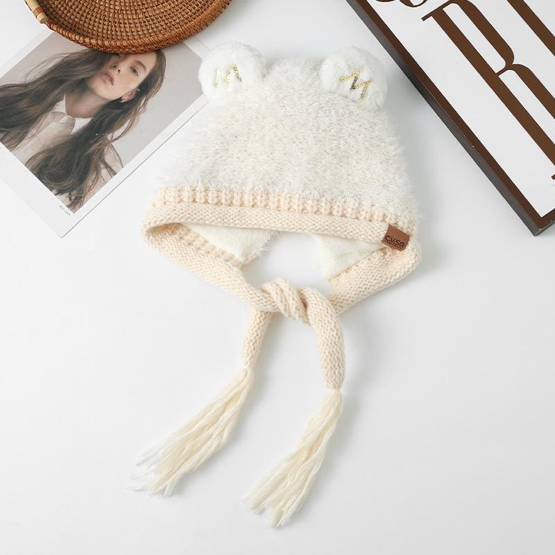 

Autumn and winter hats, women s bear ears, fleece ear protectors, thermal hats, fashionable versatile and cold-proof knitted wool hats One Size