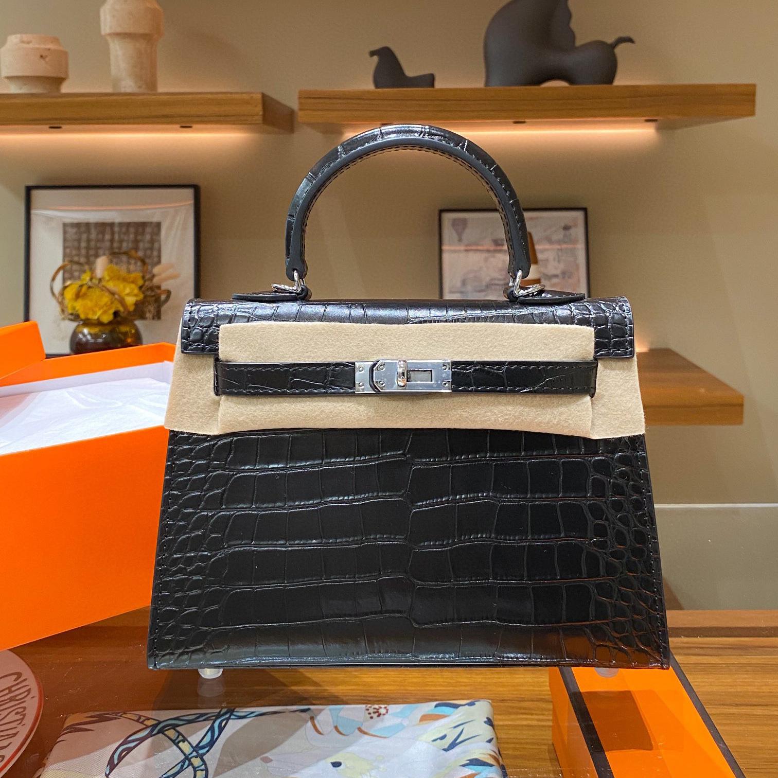 

High-end Version Yellow Cowhide Double-layer Real Leather Shoulder Bag Mini Premium Handheld Bag 100% Single Leather Strap Women s Bag 22x6.5x15cm чёрный/серебряный