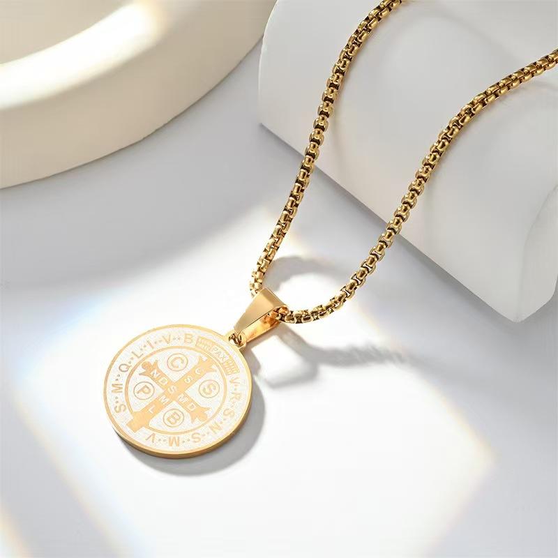 Gold Silver Round Shaped with Chains Stainless Steel Runes Cross Medal Pendants for Gift Stainless Steel золотой