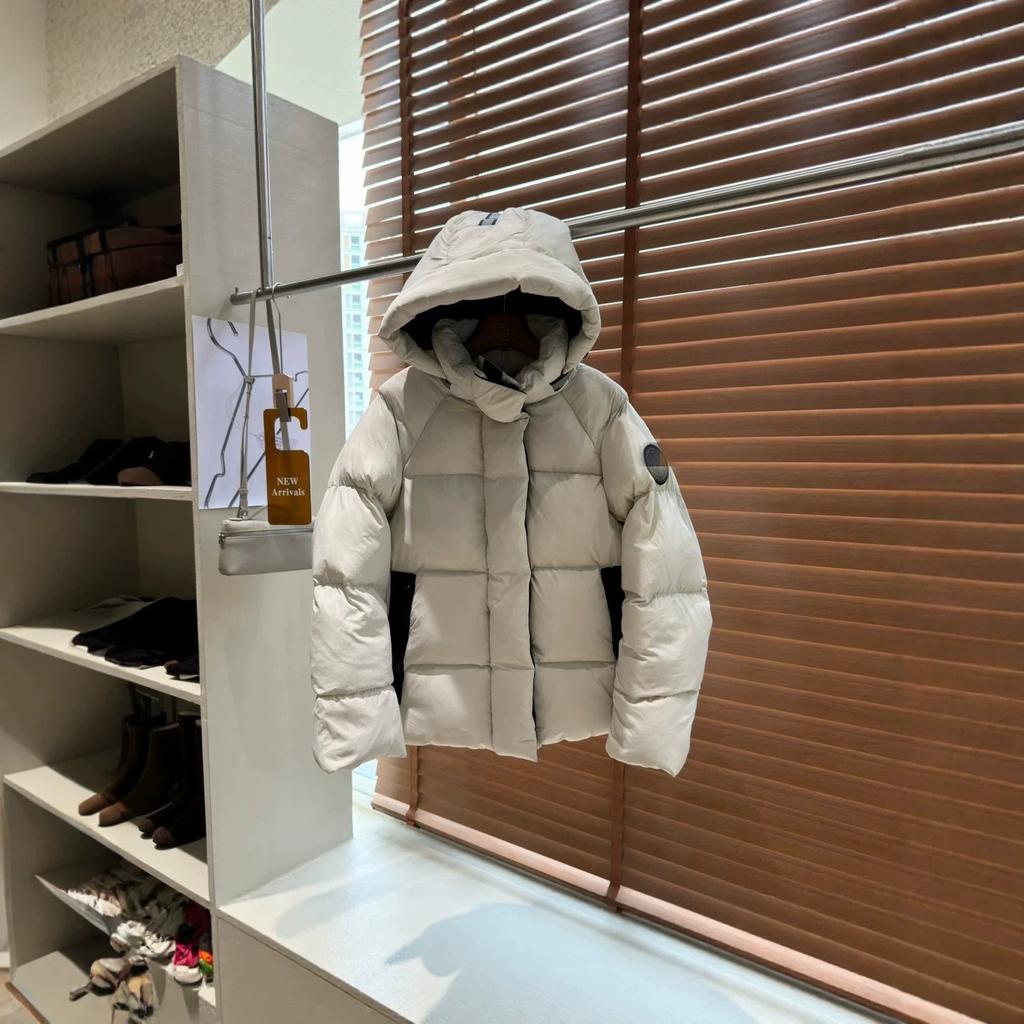 Big Goose Ouyang Nana Generation Junction Capsule Black Label Short Down Jacket Men's and Women's Short Parker Coat