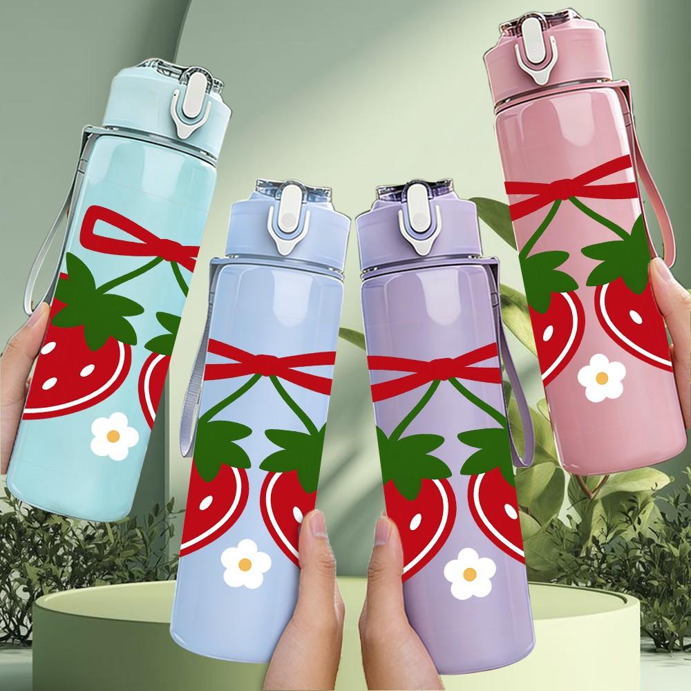 1PC Twin Red Strawberry With Bow 750ml Color Plastic Sports Water Bottle Leakproof Flip Straw Lid Suitable for Sports Office Home Use