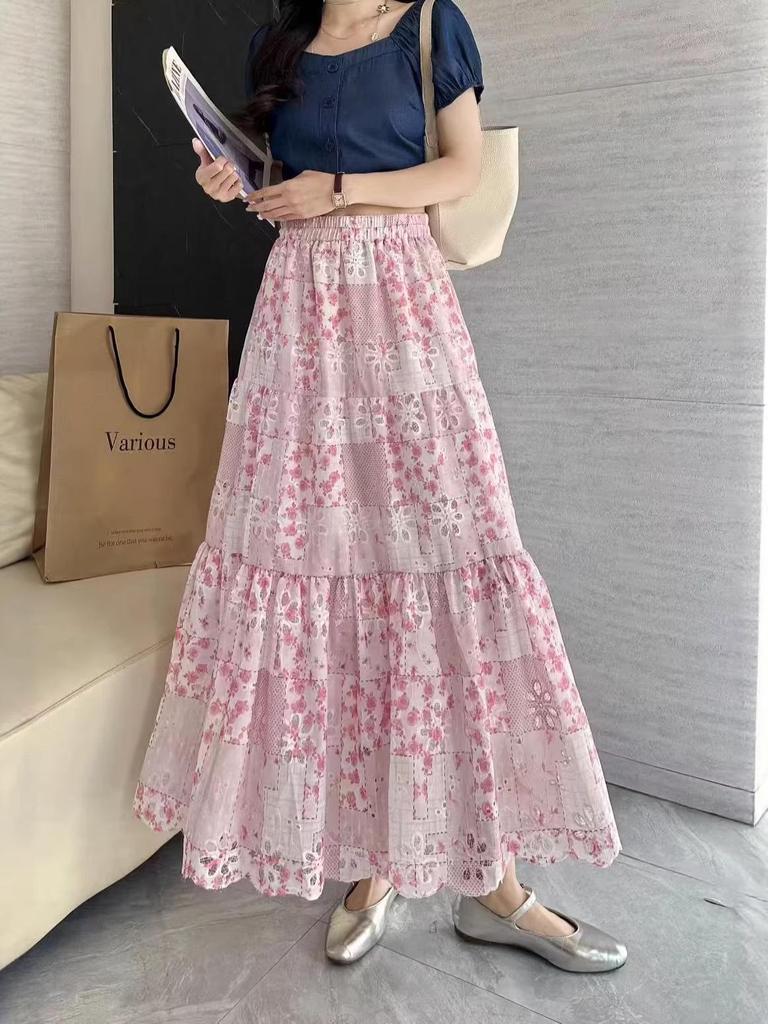 High-Waisted Floral Midi Skirt: Slimming, Hip-Covering, Flare A-Line Design for an Elegant, Youthful Look.