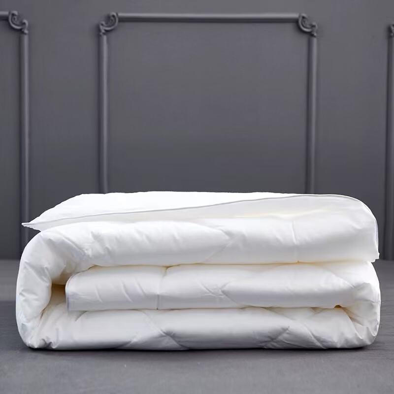 

Hotel Grade Washed Cotton All-Season Duvet