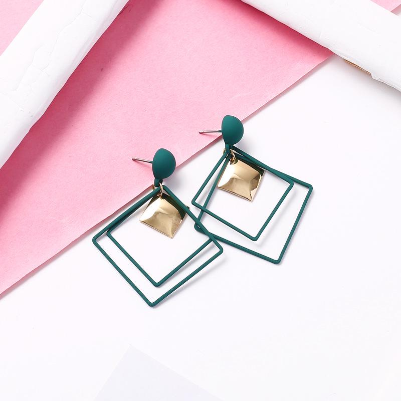 Korean Style Geometric Rhombus Metal Stud Earrings - Fashionable and Versatile