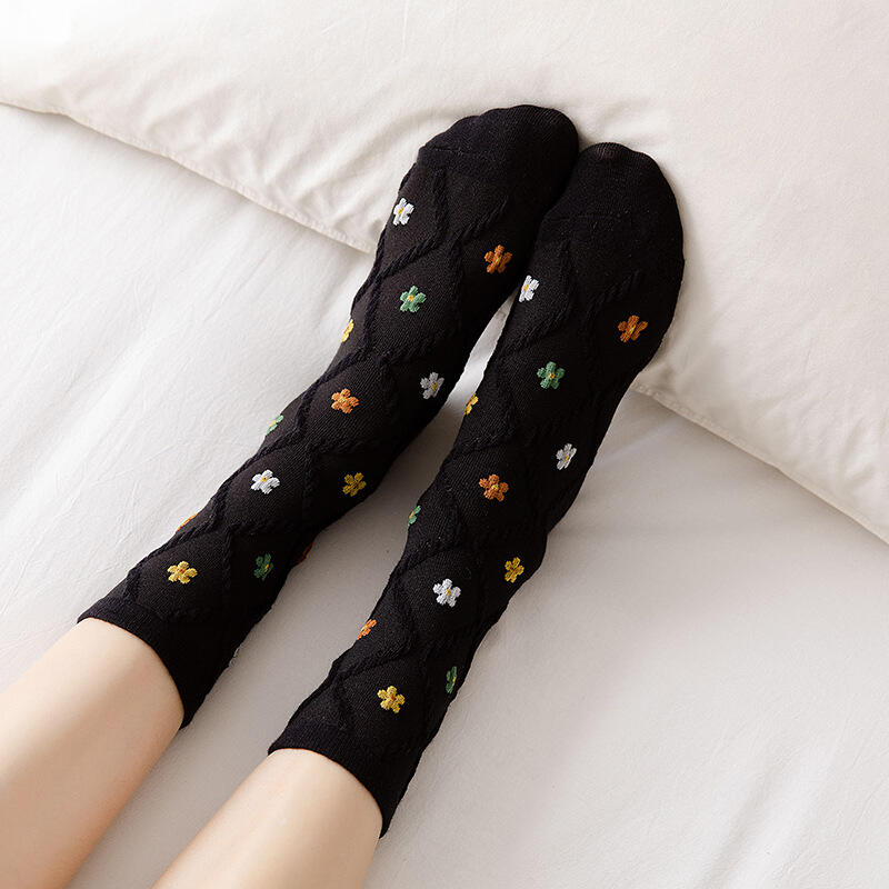 5 pairs of women's diamond volume flower socks