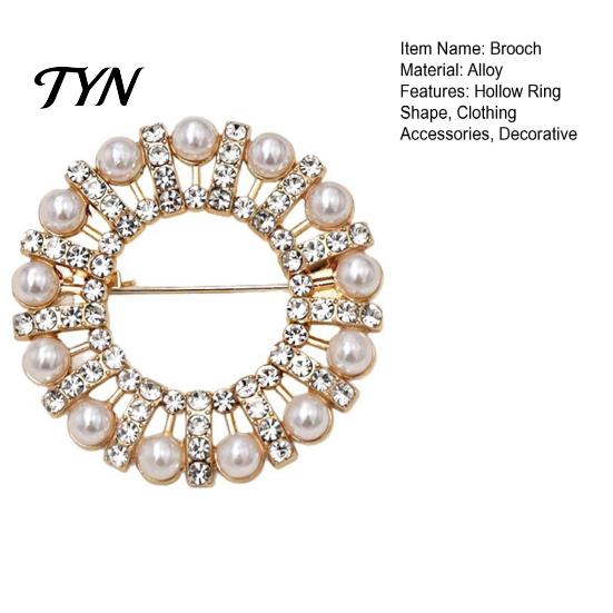Clothing Decoration Pin Faux Pearl Rhinestone Ring Brooch, Hollow Circle Alloy Lapel Pin, Coat Brooch Sweater Cardigan Suits Accessories, Jewelry Gift
