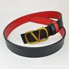 Ceinture Mode Ins Simple Noir Et Rouge Unisexe 4.0Cm Boucle Lisse Lettre V Pour Hommes Et Femmes