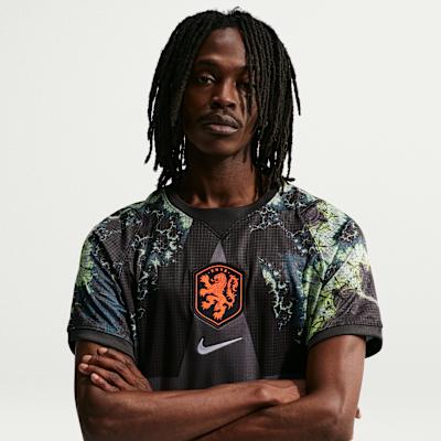 Nike Dri Fit Soccer Jersey Men s S
