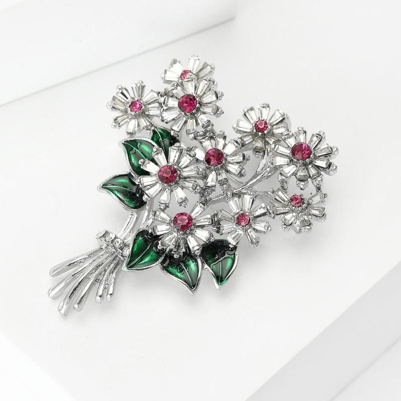 Elegant Rhinestones Daisy Flower Brooch for Women and Men Unisex Accessories Lapel Accessory for Everyday Outfits