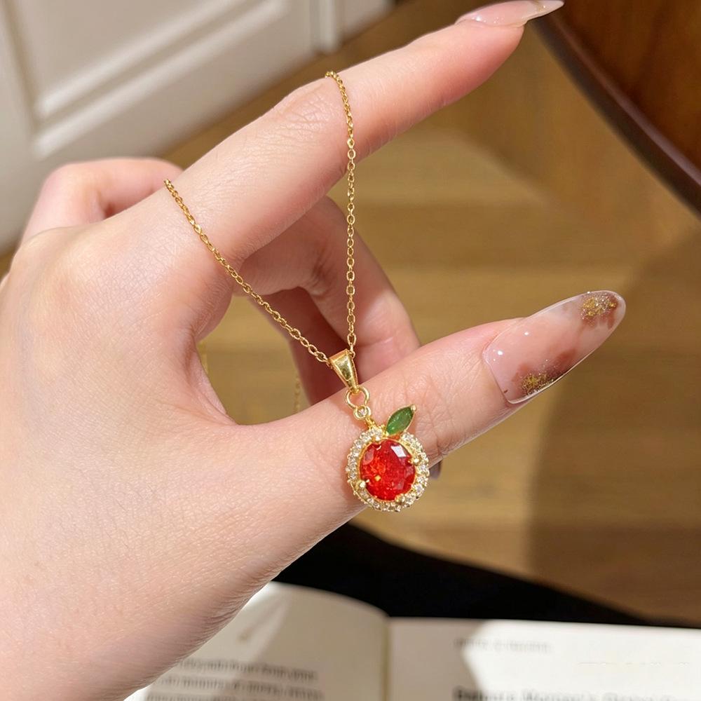 Elegant French Orange Fruit Pendant Necklace for Women - Fresh, Sweet Style, Versatile Clavicle Chain