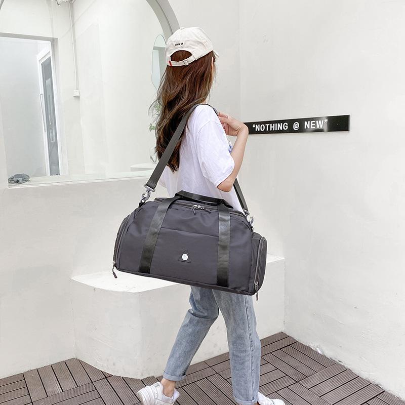 Großraum-Sport-Fitness-Tasche Neue einfache, leichte und bequeme Trennung von nass und trocken unabhängige Schuhe Fitness-Tasche