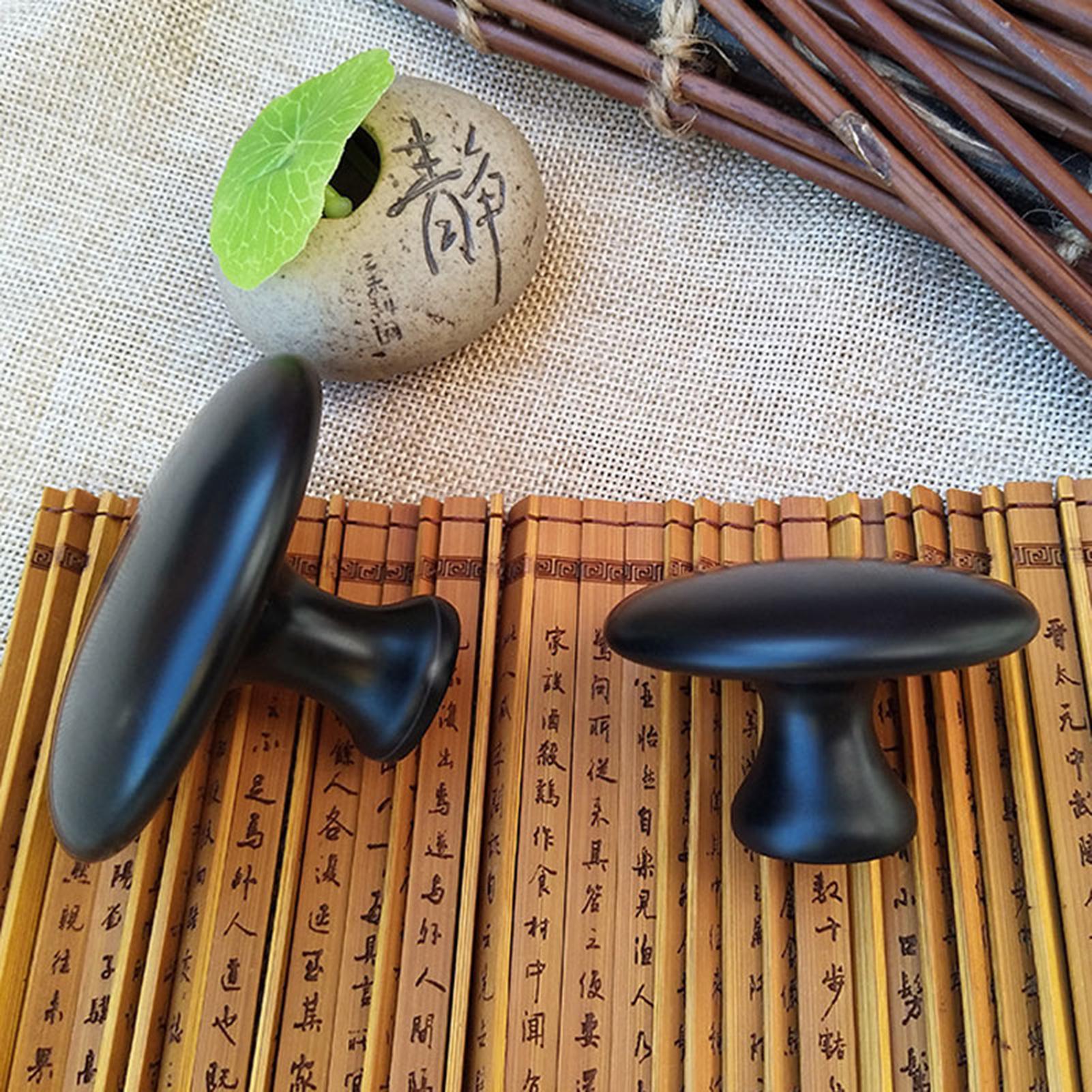 

Mushroom Shape Massage Stone Warmer Natural Basalt Hot Stone for Ladies Men Spa Massage Therapy Default