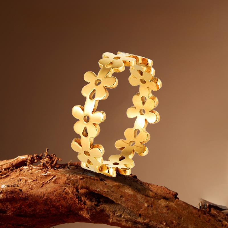 Simple Splicing Flower Ring Titanium Steel Electroplating Same Ring Women Ins Does Not Fade Accessories