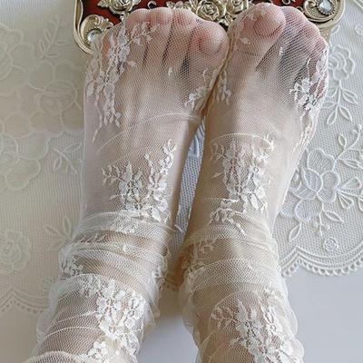 Damen Japanische Niedliche Schwarze Seide Mittelhohe Mesh-Spitze Sommer Socken – Atmungsaktiv, Dünn, JK-Stil Strümpfe