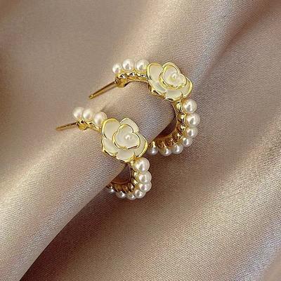 Design Kamelien-Perlenohrringe Damen Herbst und Winter Retro Französisch Leichter Luxus Premium Temperament Ohrringe Ohrringe Ohrringe
