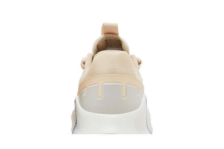 Damen Sneaker Nike Free Metcon 5 Sanddrift Light Iron Ore (Damen) Sanddrift/Phantom/Helle Eisenerz/Weiß
