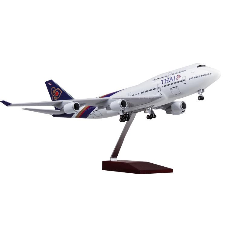 Diecast Resin 47CM Scale Airplane Model 747 B747 Aircraft Simulation Resin Finished Airlines Christmas Souvenir Collection Decor