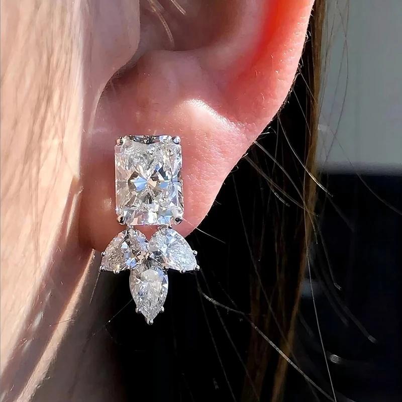 

Huitan Brilliant Cubic Zirconia Stud Earrings for Women Charming Trendy Fancy Accessories Shiny Versatile Popular Party Zircon