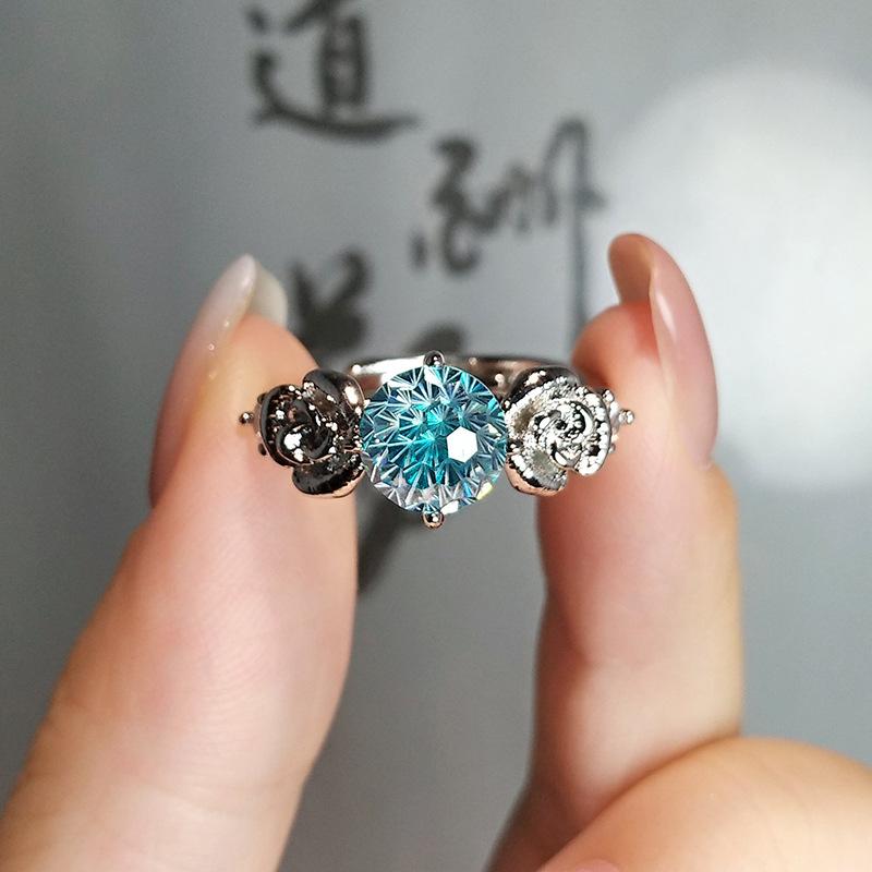 

Beautiful Cold Smoke Cut Ring Three-Dimensional Double Rose Light Luxury Camellia Women S Ring opening adjustable