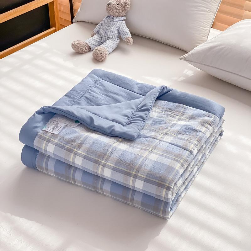 Japanese Plaid Printed Summer Thin Quilt Simple Breathable Air Conditioning Blanket for Office Soft Home Decoration for Bedroom