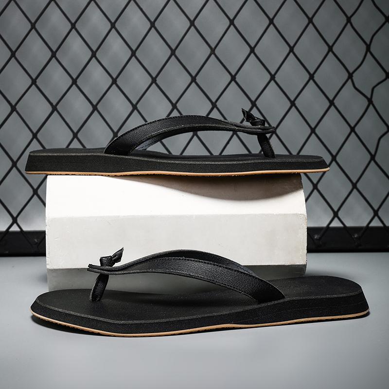 Fashion Summer Outside Casual Leather Slipper Men Fashion Soft Bottom Lightweight Slippers Beach Shoe Hot Sale Designer Minimalist Flats