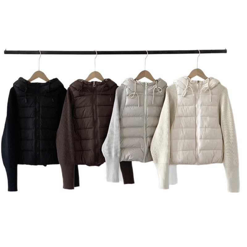 Light and thin knitted splicing cotton-padded clothes women's short hooded cotton-padded clothes, cotton-padded jackets and jackets are trendy.