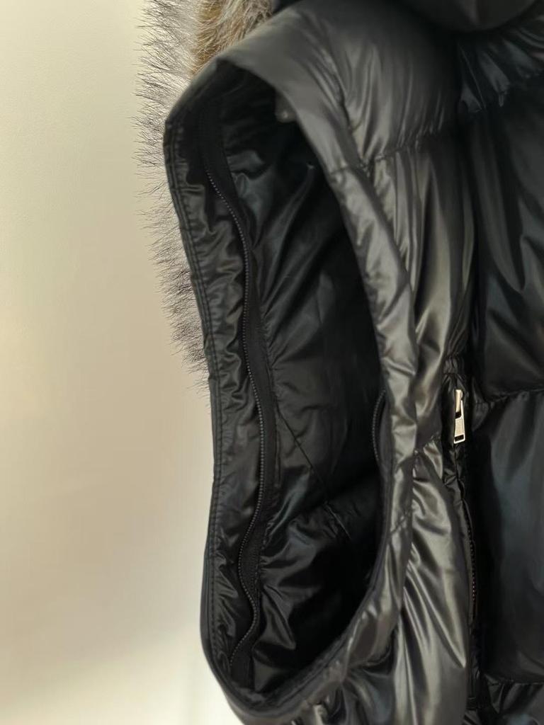 Women's Black Slim-Fit Down Coat with Detachable Fur Collar