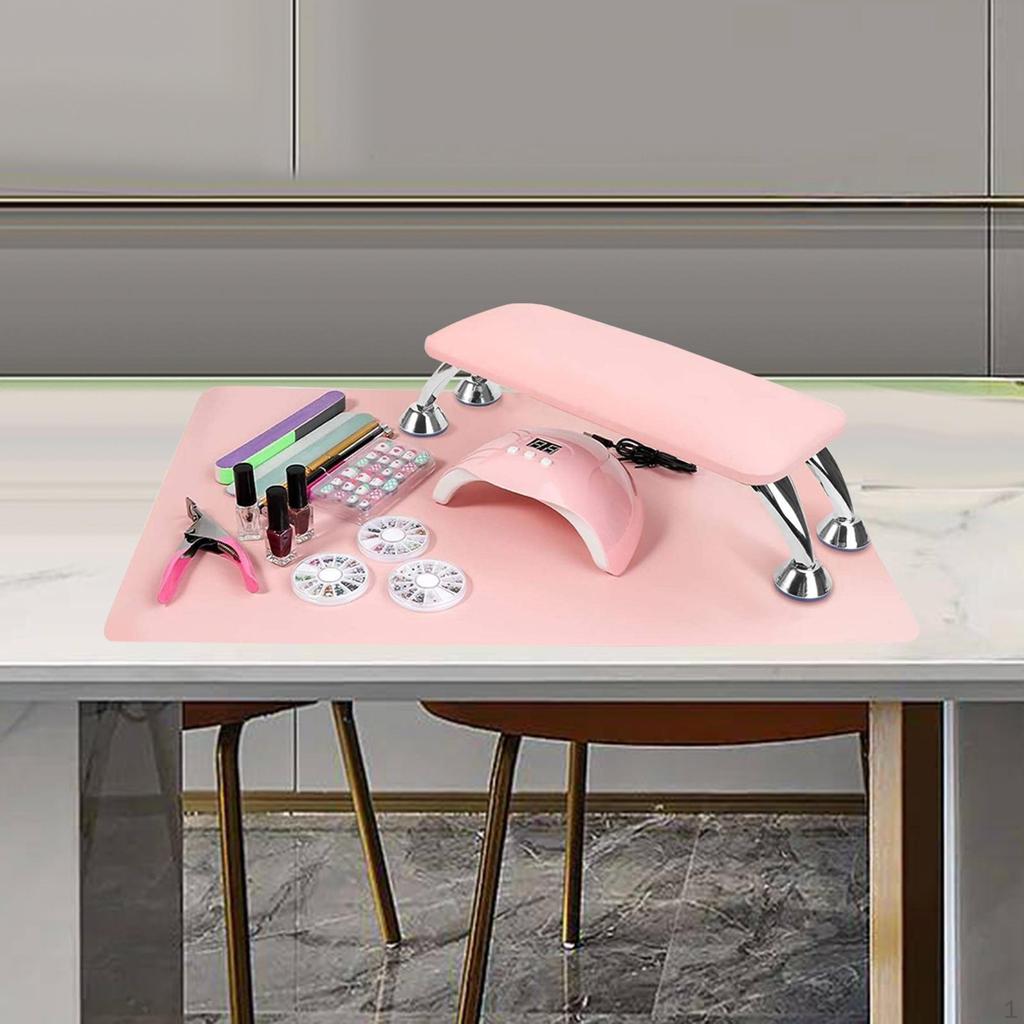 Ergonomic Nail for Manicure Sessions